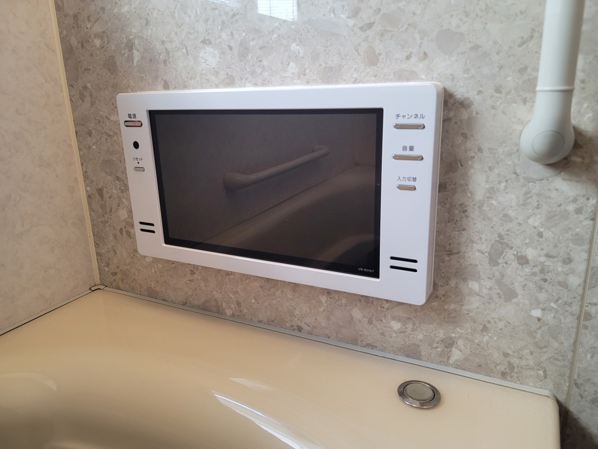 送料無料限定セール中 XPRICE  店Rinnai DS-1600HV-B ブラック 16V型浴室テレビ 地上 BS 110度CS対応 